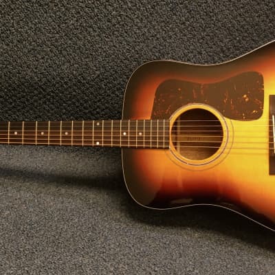 NEW Guild D40 Traditional Acoustic Guitar in Antique Sunburst w/ Hardshell Case image 4