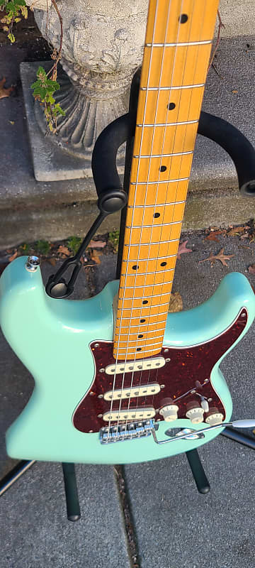 Fender Classic '50s Stratocaster - Surf Green w/ Maple