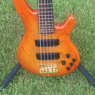 Yamaha TRB 5II 5 String bass Guitar made in Japan | Reverb Canada