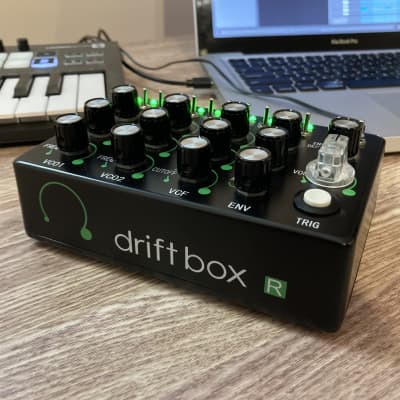 Roland Reon Driftbox-R Limited Analog Synthesizer -Open Box | Reverb