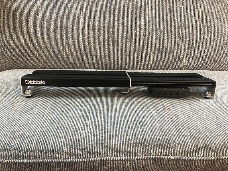 D'Addario XPND Pedalboard with Rockboard V10 Power Supply Reverb