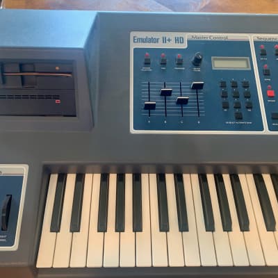 E-MU Systems Emulator II+HD 61-Key 8-Voice Sampler Workstation 1984 - 1988