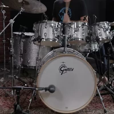 Gretsch Catalina Maple 6-Piece Shell Pack with Free Additional 8″ Tom Silver Sparkle  (22/8/10/12/14/16/14SN) image 1
