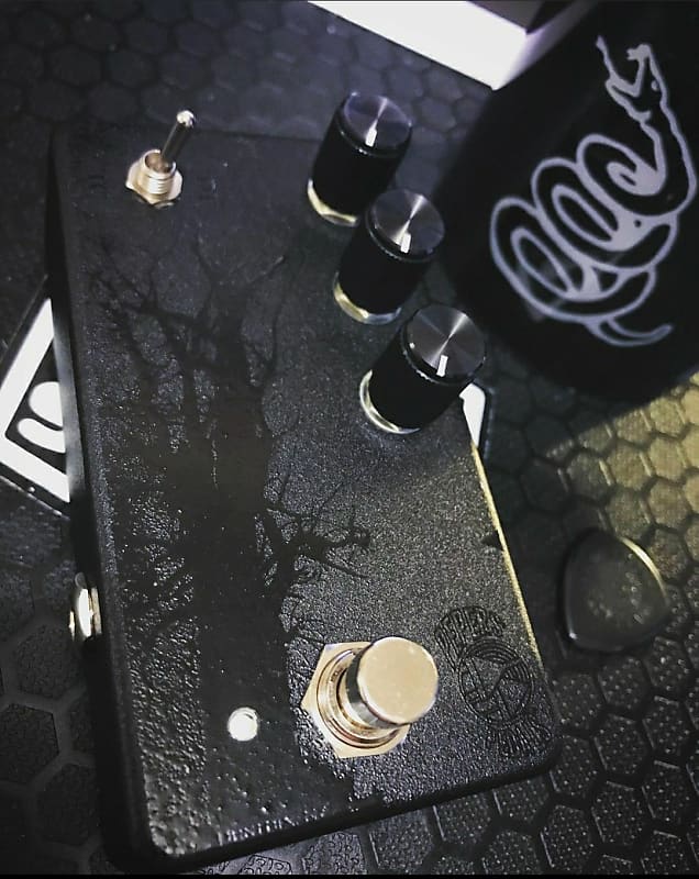 Pepers' Pedals Dirty Tree 2020 Blackout Edition Reverb