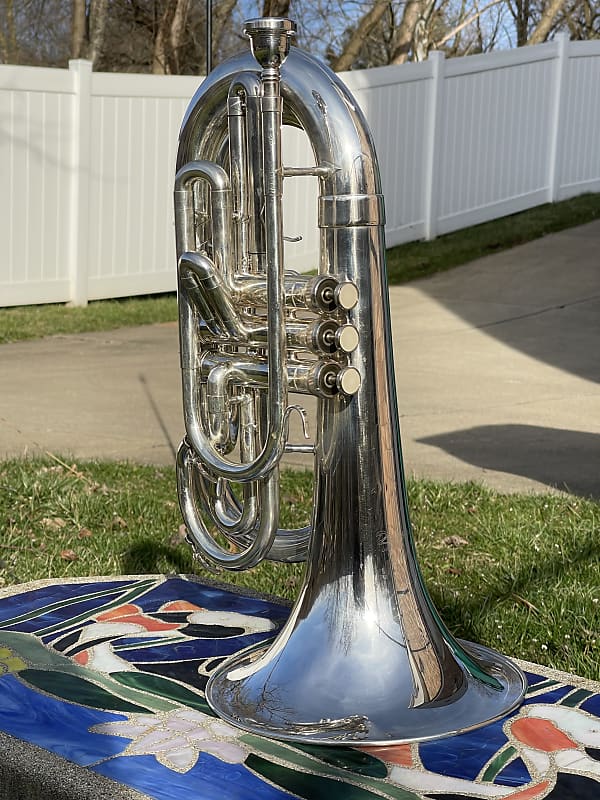 Dynasty M571 Marching Baritone Reverb