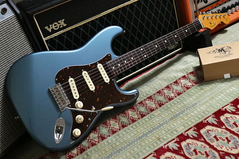 Fender Japan ST62-AS 40th Anniversary Stratocaster Burgundy