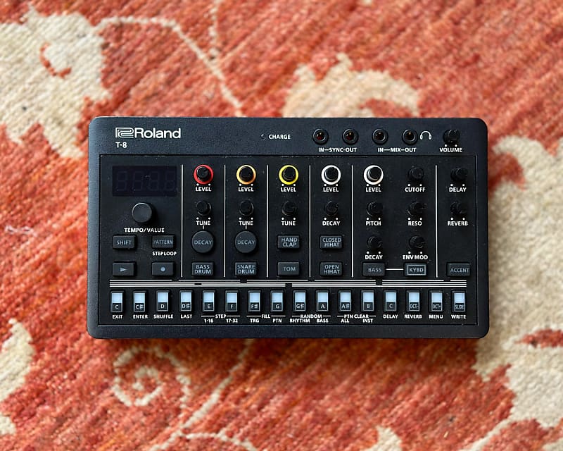 Roland T-8　BEAT MACHINE Roland Aira Compact T-8 Beat Machine – Kraft Music