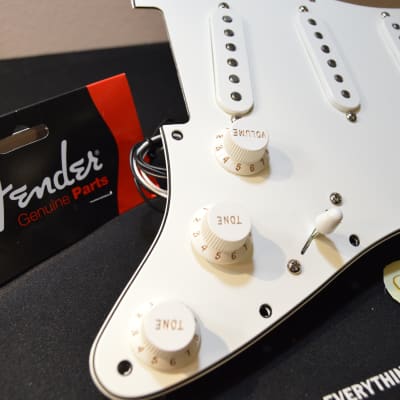 Fender Hot Loaded Stratocaster Pickguard Single Shot Stratbucker New Custom Wiring- GG USA image 2