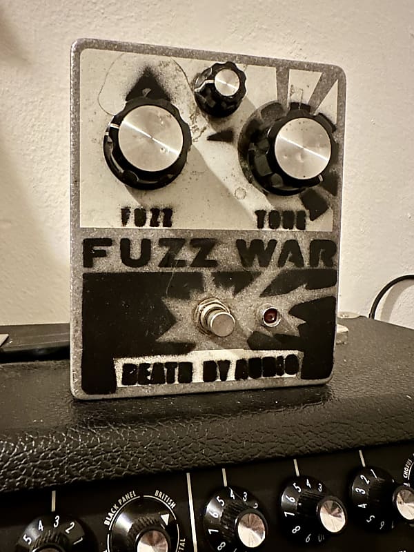 Death By Audio Fuzz War