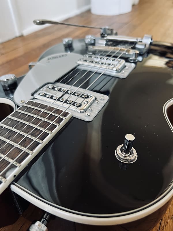 Gretsch G5230T Electromatic Jet FT with TV Jones pickups and Gretsch G5230T Electromatic Jet FT with TV Jones pickups and