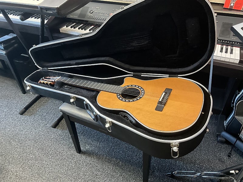 Ovation 1773 LX classical electric guitar made in U.S.A 2006 in mint condition with original hard case and keys image 1