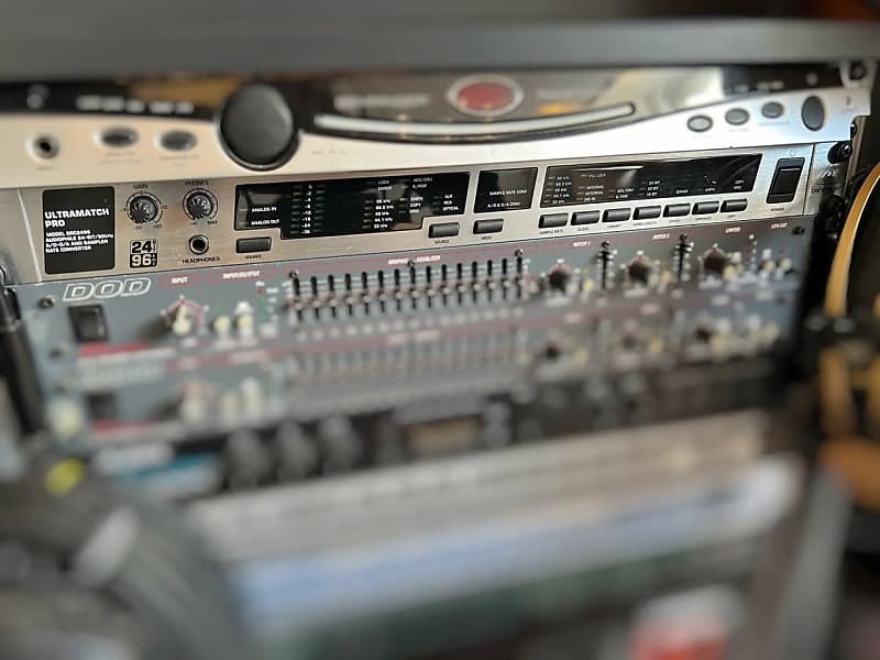 Behringer Ultramatch Pro SRC2496 AD/DA and Sample Rate Converter