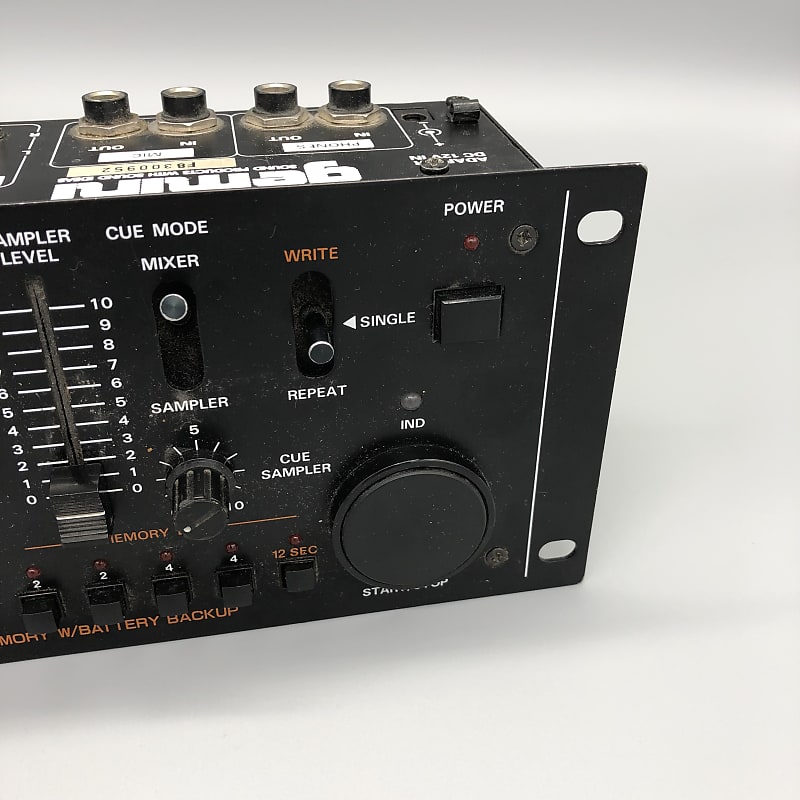 Gemini DS-1224 Digital Sampler (PARTS / NON-FUNCTIONING)