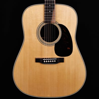 Martin D-28 Standard Series w Case and TONERITE AGING! 4lbs 12.3oz image 3