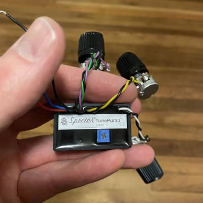 Tone Pump Spector プリアンプ Tone Pump Spector プリアンプ Spector Tone Pump Active Tone