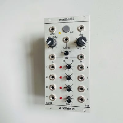 Toppobrillo Mixiplexer Eurorack Interpolating Scanner Mixer image 2