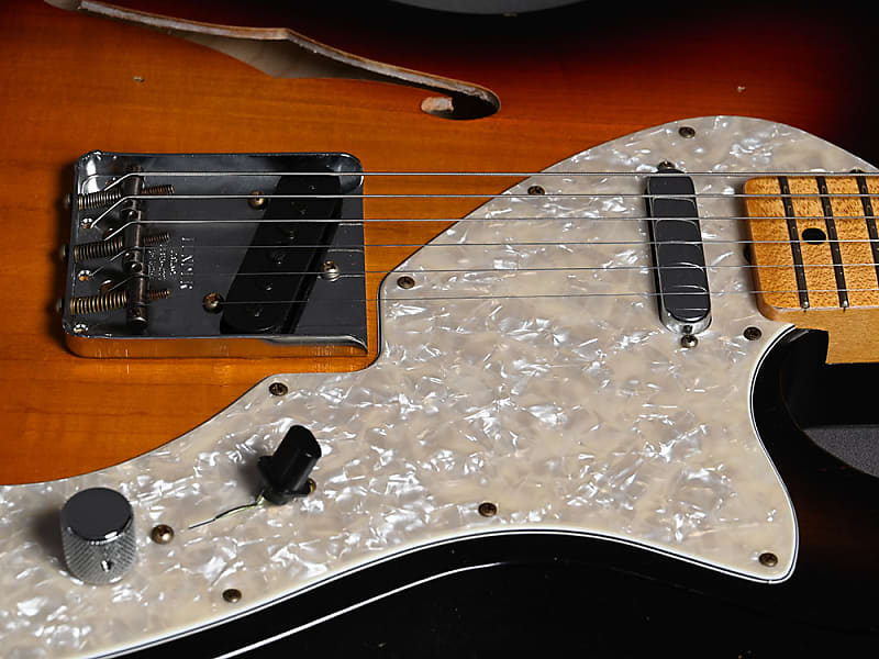 Fender Custom Shop Telecaster 1969 Thinline JRN 3-Tone Fender Custom Shop Telecaster 1969 Thinline JRN 3-Tone
