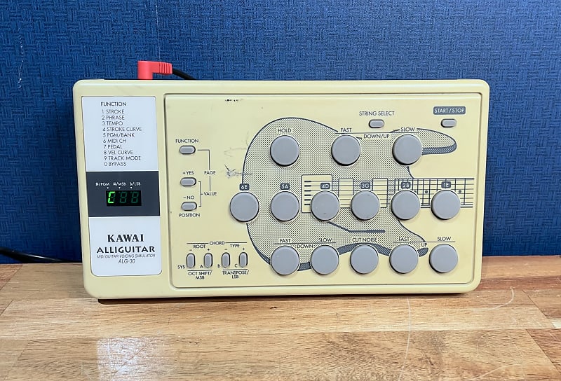 珍品！Kawai ALG-30 Alliguitar Kawai ALG-30 Alliguitar MIDI Guitar Voicing Simulator