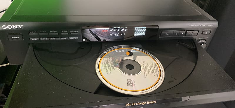 Sony 5 cd player Cdp-ce315 2004 - Black  			