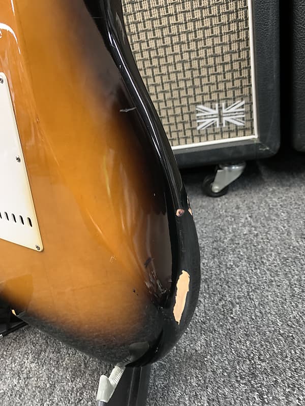 Fernandes Retrorocket Japan Sunburst | Reverb Fernandes Retrorocket Japan Sunburst | Reverb