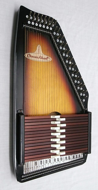 1967 Sekova 15-Chord 'Sunburst' ChromAharp AutoHarp