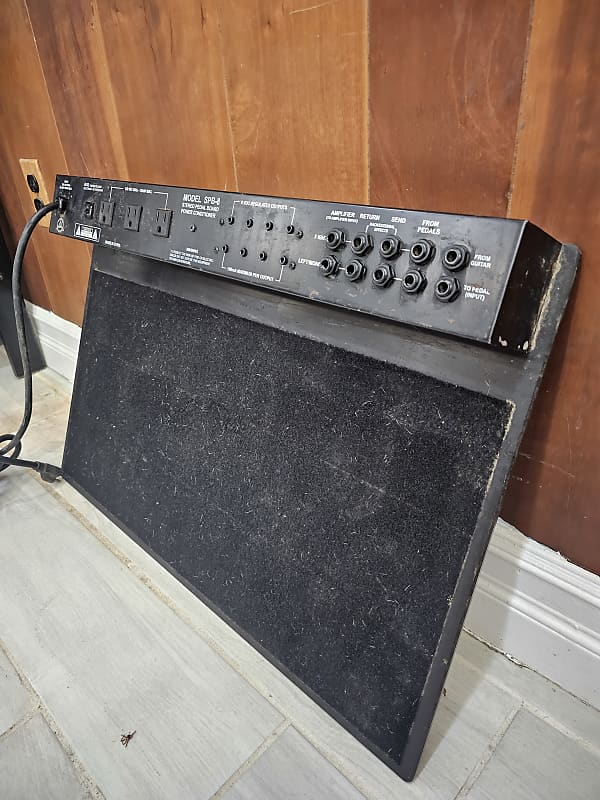 Furman SPB8 Stereo Pedal Board Power Conditioner Reverb
