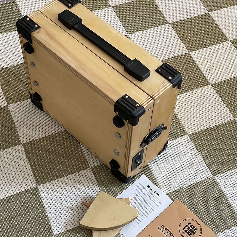 Case from Lake Eurorack Suitcase 68HP Powered with KonstantLab PSU image 1