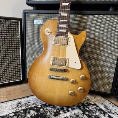 Gibson Les Paul Tribute 2019 - Present - Satin Honeyburst image 2