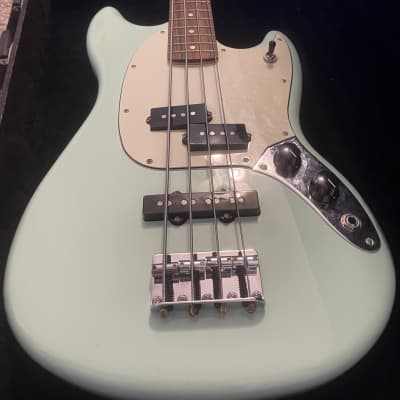 Fender Player Mustang Bass PJ with Fender Hard Case image 2