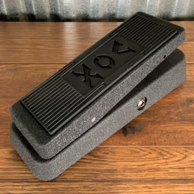 VOX V845 Classic Wah Guitar Effect Pedal image 2