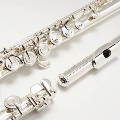 Free shipping! 【Special price！】Yamaha  Flute Model YFL-412 / C foot, Closed hole, offset G, split E mechanism image 2