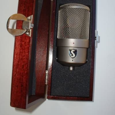 e49 – Soundelux Microphones