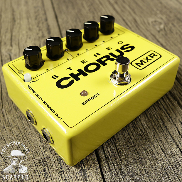 MXR M137 Stereo Chorus | Reverb