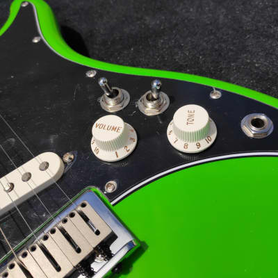 Fender Player Lead II 2020 Neon Green image 3