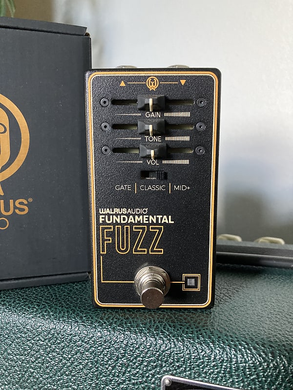 Walrus Audio Fundamental Fuzz