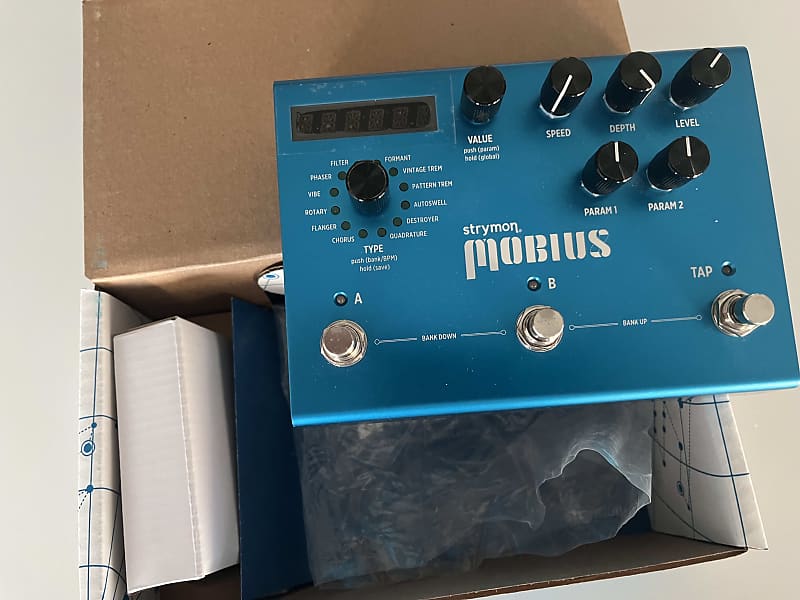 Strymon Mobius