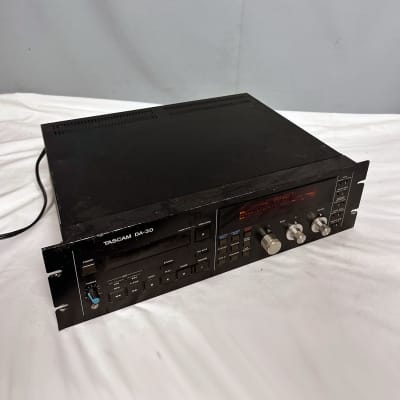 Tascam DA-30 1994 Digital Audio Tape Deck - DAT Machine