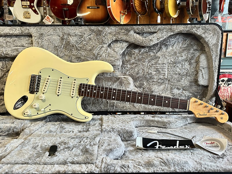 Fender John Mayer Stratocaster トムミッシュも使用 Fender Stratocaster John Mayer Signature | Review/Demo