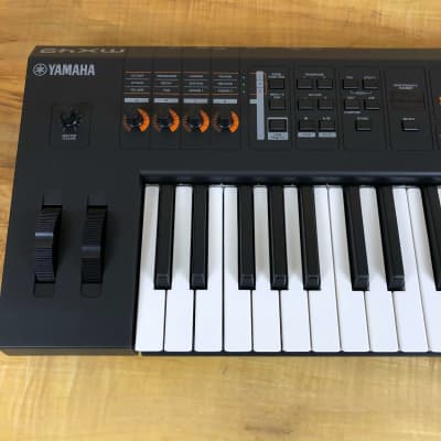 Yamaha MX-49 49-Key Synthesizer/Controller - Black image 4
