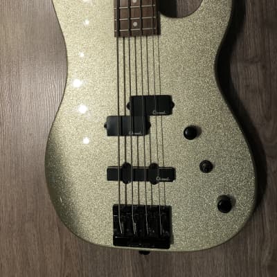 Charvel 575 Deluxe Silver Sparkle bass image 2