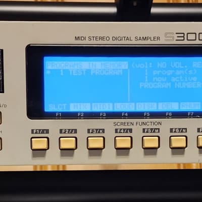 Akai S3000XL MIDI Stereo Digital Sampler 1996 - White