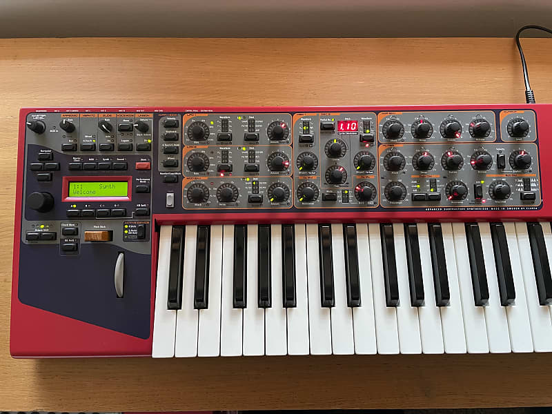 Nord Lead 3 49-Key 24-Voice Polyphonic Synthesizer