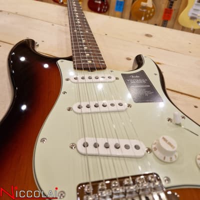 FENDER Vintera II '50s Stratocaster, Maple Fingerboard, 2-Color