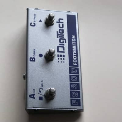 lightly used (mostly areas are A+ or near A+ except bottom side) DigiTech FS300 Footswitch + TRS cable (Silver Casing with Blue Graphic) NO box / NO paperwork image 3