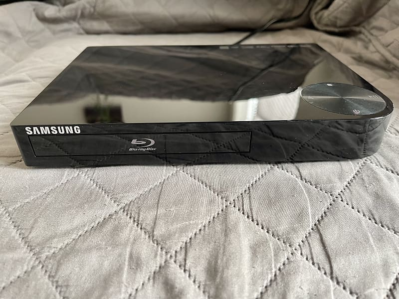Samsung BDFM57C Bluray Player With WiFi Streaming Black Reverb