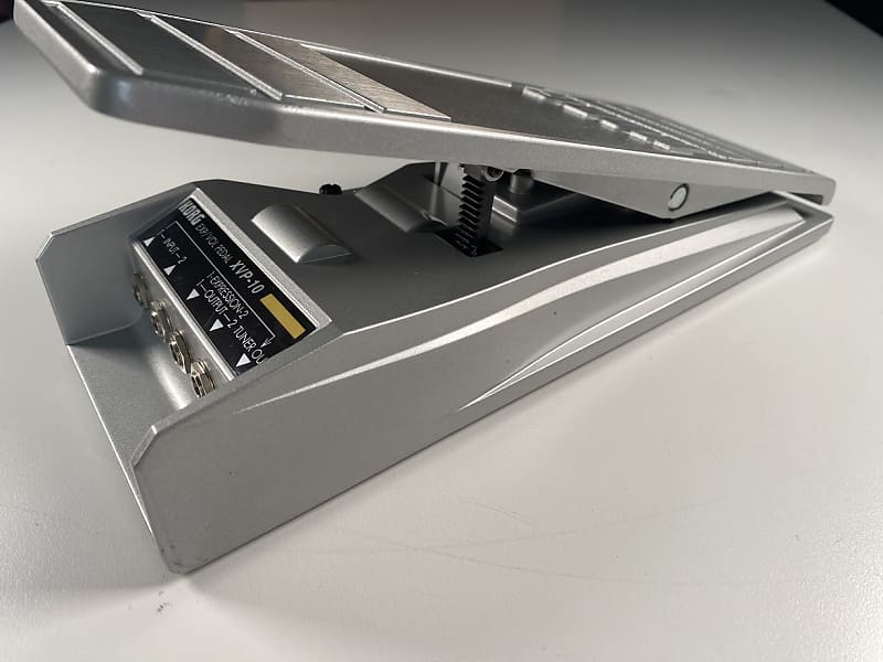 【10420】 KORG XVP- 10 エクスプレッションペダル 美品 XVP-10 - EXPRESSION / VOLUME PEDAL | KORG (Japan)