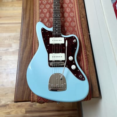 Squier Classic Vibe '60s Jazzmaster | Reverb