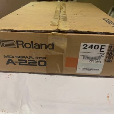 Roland A-220 Midi Separator