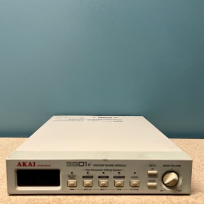 Akai SG01v