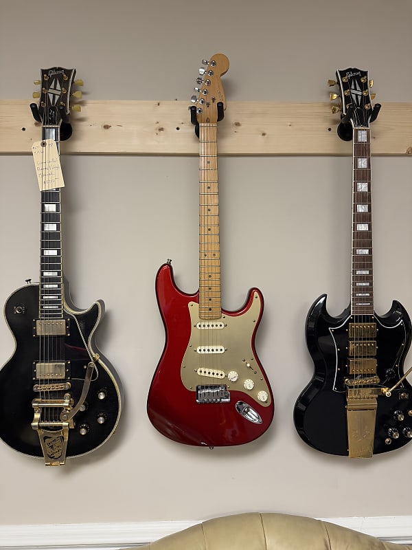 Fender Roadhouse Stratocaster with Maple Fretboard 1997 - 2000 - Candy Apple Red image 1